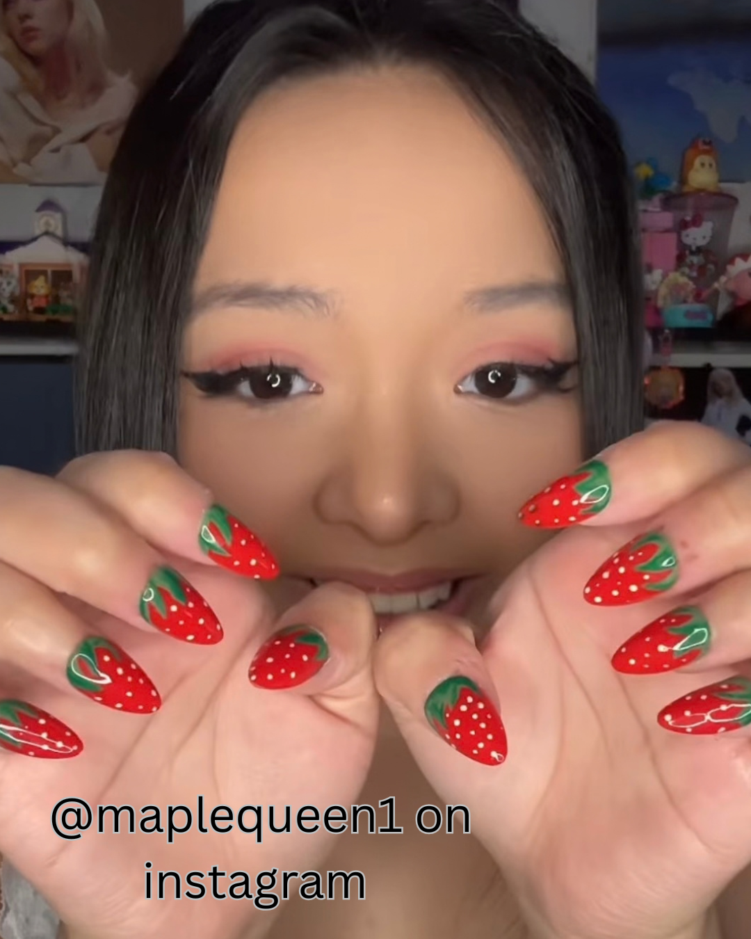 Strawberry bunch! Handmade, durable, short almond length nails 10pc￼