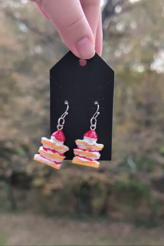 Adorable Strawberry shortcake dessert earrings